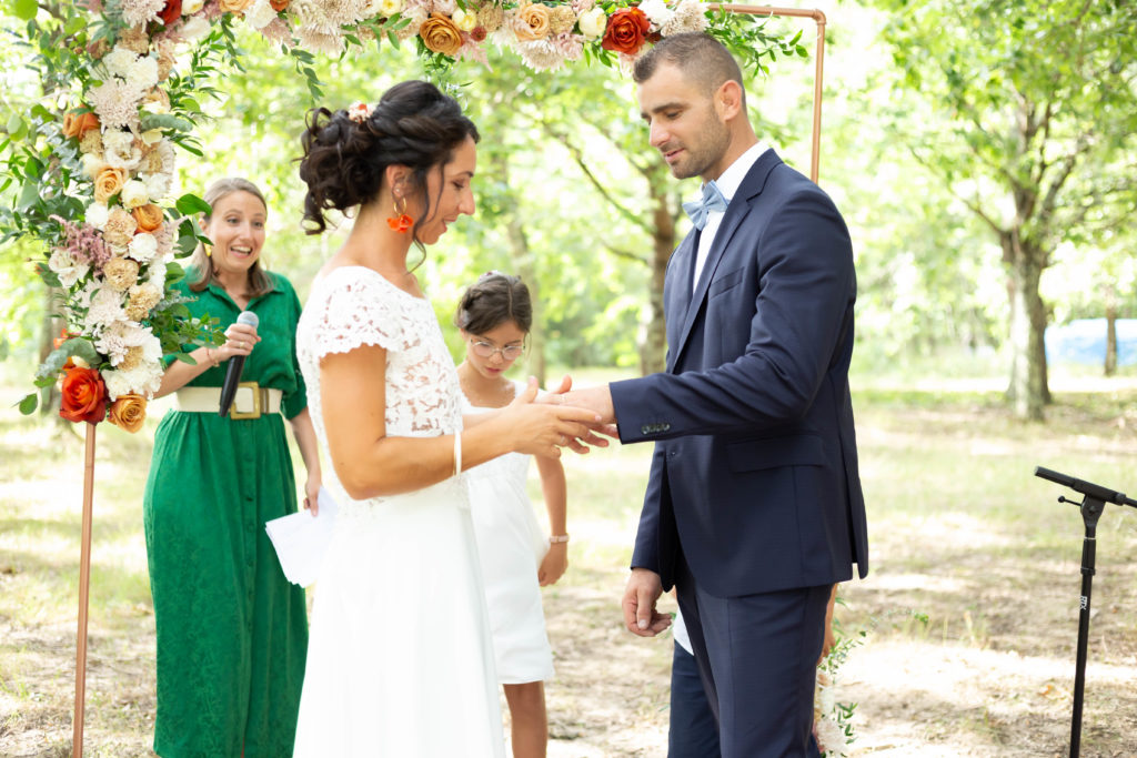 mariage-lot et Garonne-aquitaine-photographe-mariée-cérémonie-laïque-religieuse-mariage-mariés-robe-de-mariée-photographe-mariage-agen-lot-et-garonne-aquitaine-sophie-daniel-photographie-cérémonie-laïque-bohème